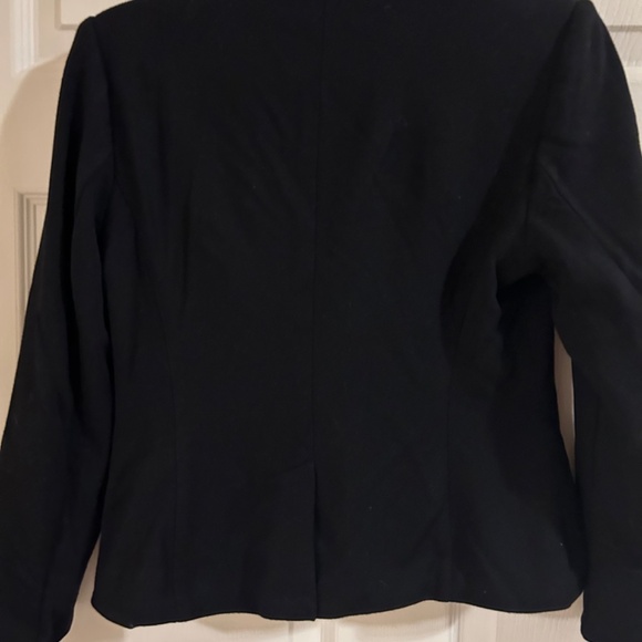 Black Women’s Blazer - Picture 3 of 4